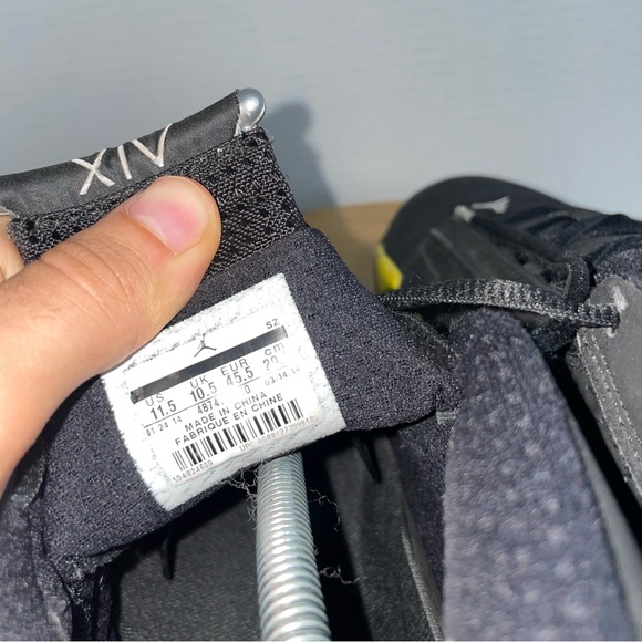 COPY - Nike Air Jordan Retro XIV 14 Thunder Black Vibrant Yellow 487471-070 Siz… - Picture 2 of 12